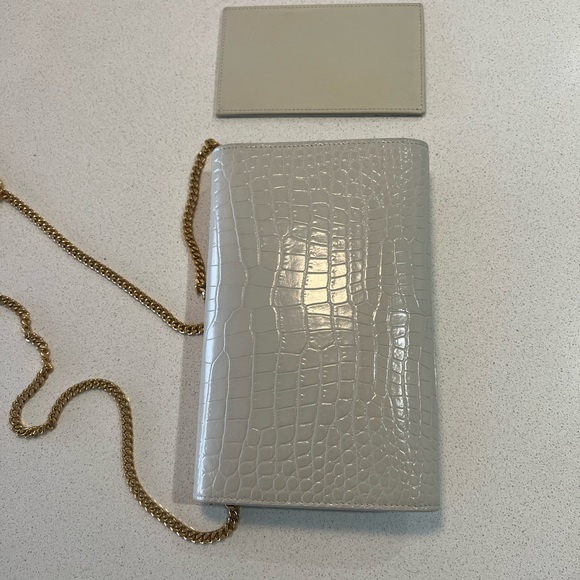 UPTOWN CHAIN WALLET FULL SET WITH RECEIPT - Picture 5 of 9